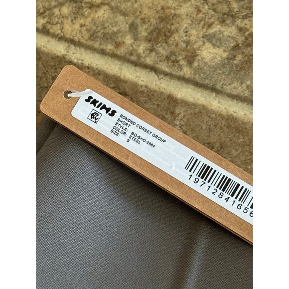 Skims Bonded Corset Short Steel Size Small - Picture 11 of 12